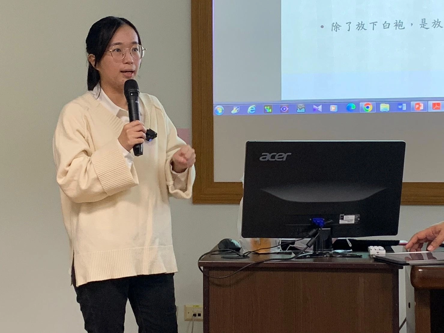 王文珍臨床心理師講述失智症的心理照護