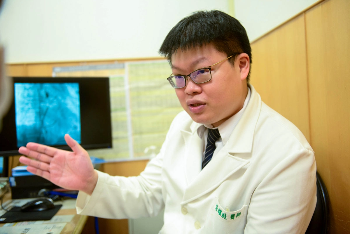 張耀庭醫師提醒民眾心臟若發生過不適、有家族史、健檢建議就醫者，務必至心臟科安排相關檢查。
