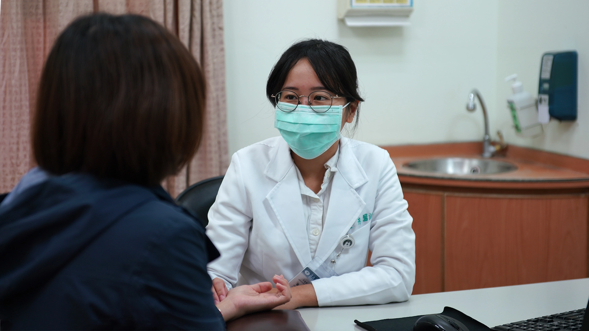 花蓮慈濟醫院中醫部林慶芳醫師表示，面對學測等重要考試，考生身心都可透過中醫來調整。