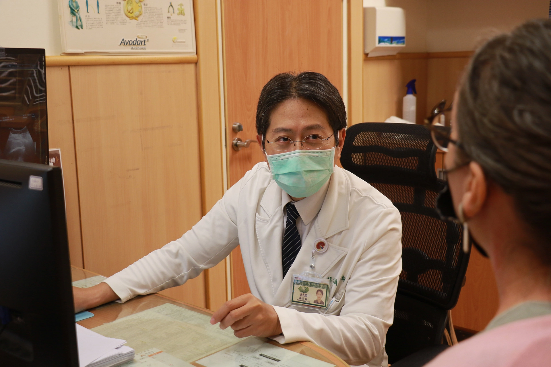 蔡宗訓醫師指出「腎盂輸尿管接合處狹窄」產生併發症，建議病人採取積極性治療。