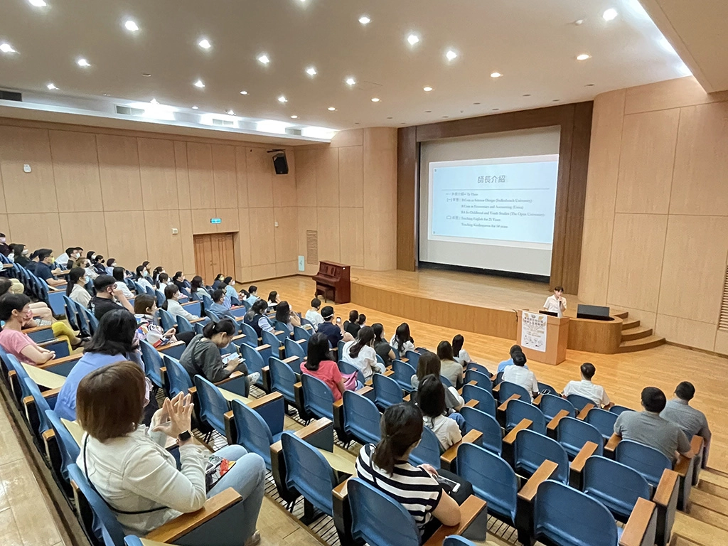 5月28日當天許多關心幼兒教育的家長出席參與國際人文實驗學校說明會。