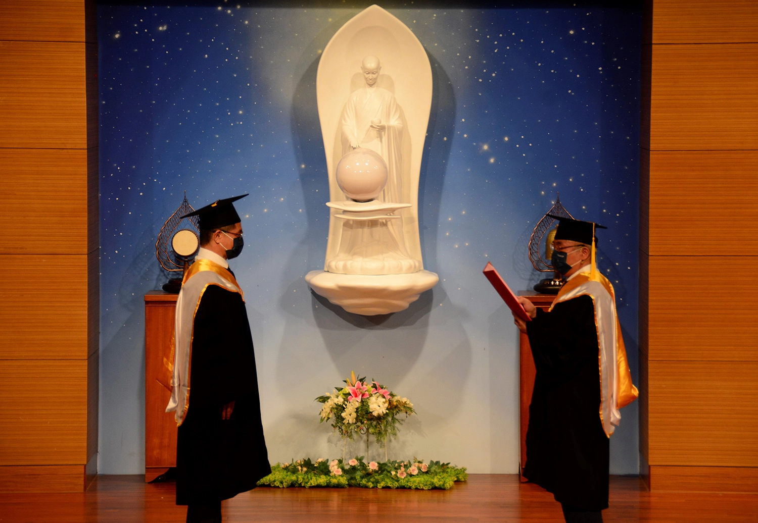 慈濟科技大學110學年度畢業典禮採事前預錄，線上轉播。
