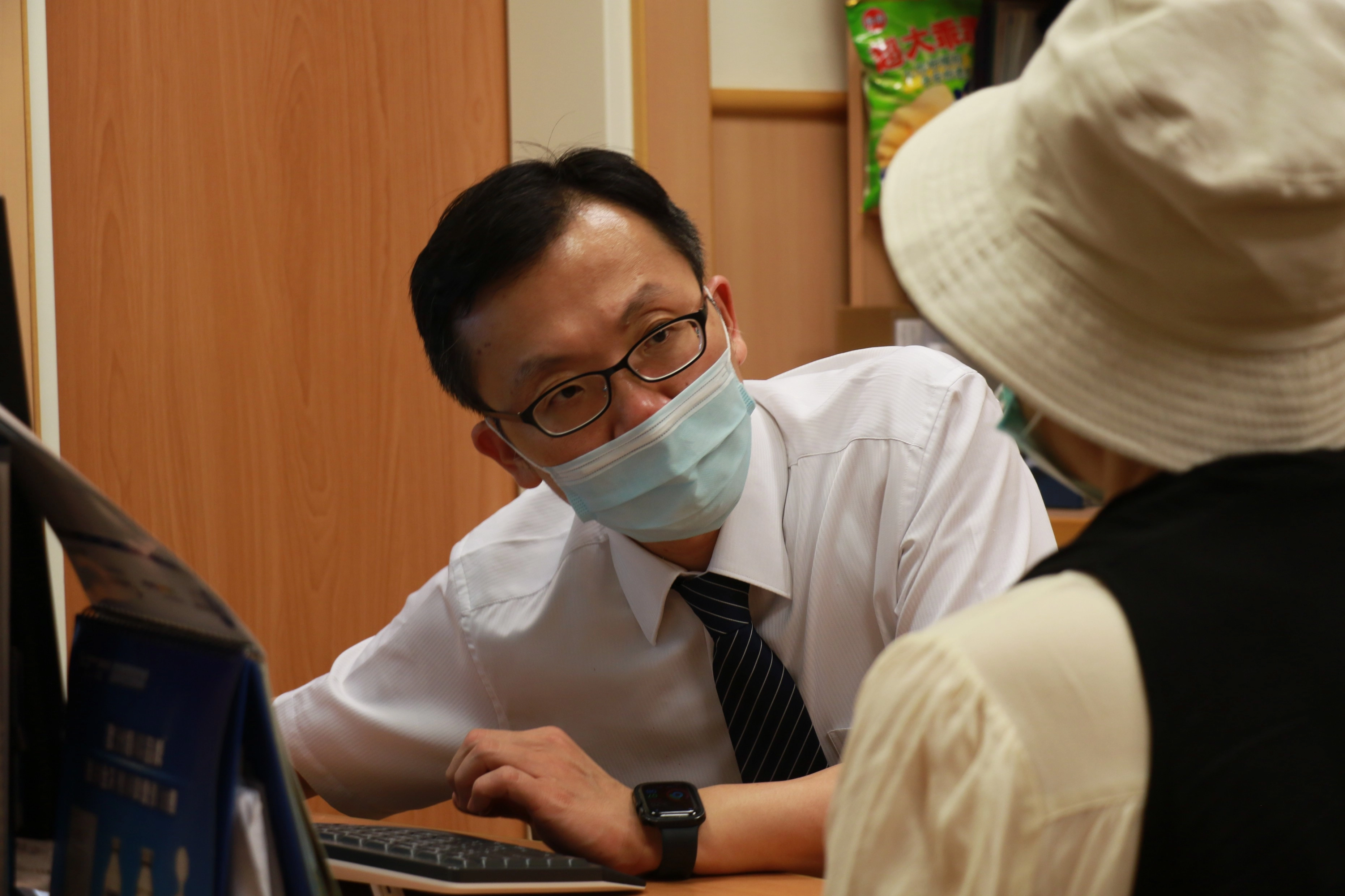 林金瑤主任苦口婆心勸說，罹癌病人終於點頭接受治療。