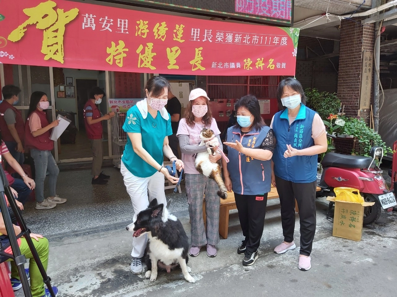 里民也一同前來共襄盛舉。