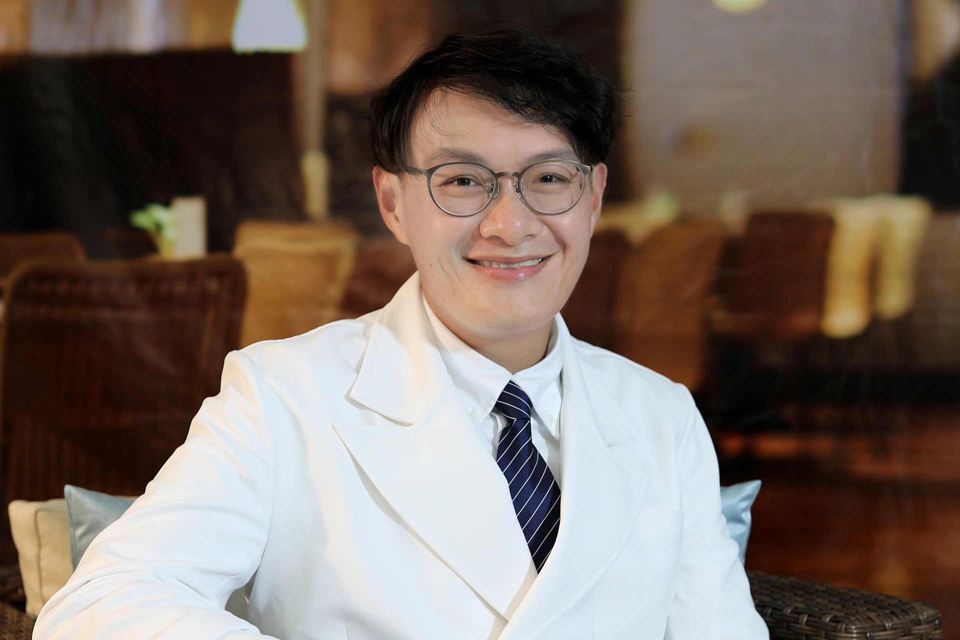 花蓮慈濟醫院牙科部李嘉諭醫師呼籲，如果孩子在咀嚼時出現牙齒疼痛的情況，應該立即前往醫療院所，及時檢查和治療。