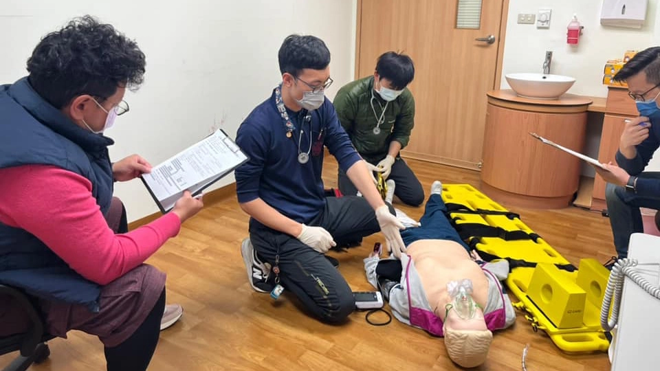 花蓮慈濟醫院2019到2021年，為花蓮縣培訓了3梯次共計60名高級救護技術員(EMTP)，並且全員通過國家考試。
