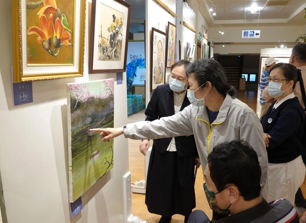 展覽由慈濟北區專責關懷弱勢族群的「訪視組」，以及為慈濟留史記錄的「人文真善美」兩大志工團隊合辦。
