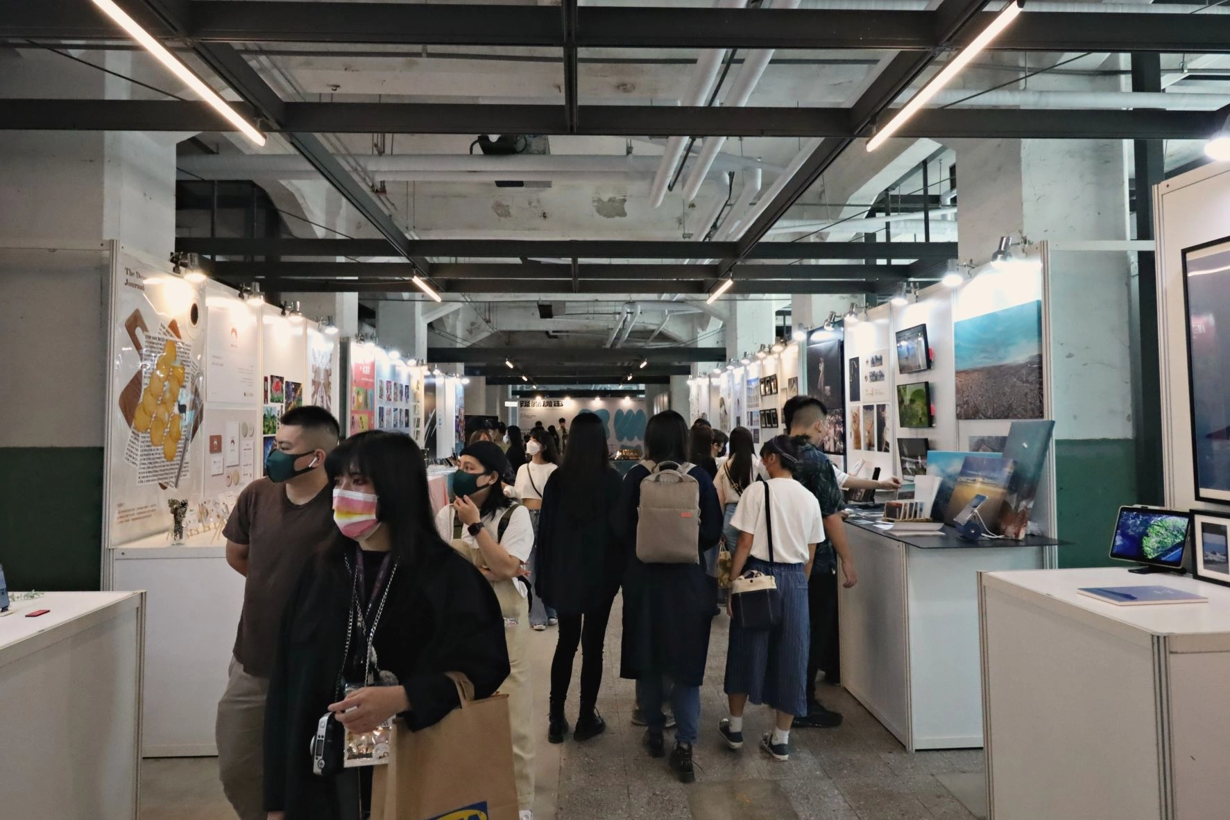 「2022松山文創學園祭」為期40天展期，集結全台46所校系和中華民國景觀學會共同參與，展出超過200件作品