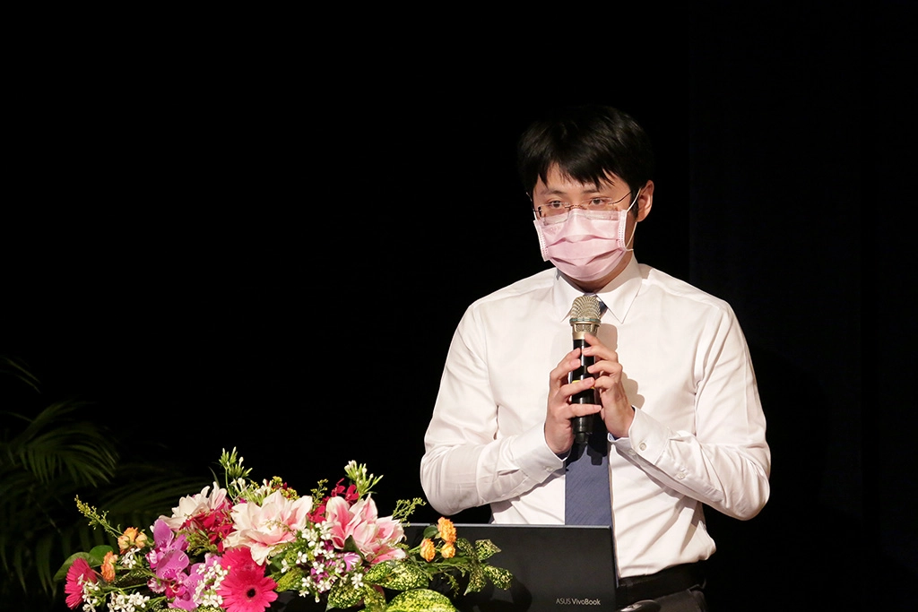 慈濟大學畢業的泌尿部內視鏡泌尿科主任張嘉峰感恩的表示，一切都要歸功於許主任的發現，而泌尿部也與許主任陸續合作研究文章共有三十幾篇，每篇皆具有臨床價值。