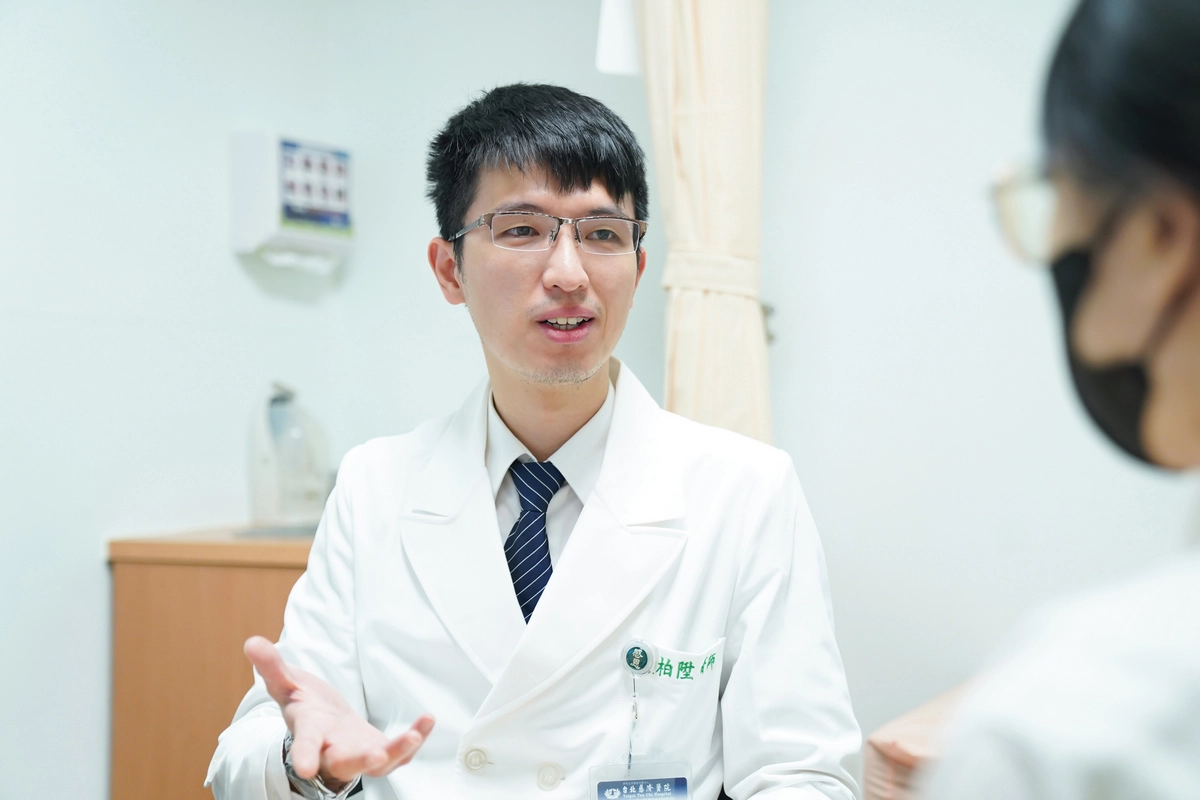 吳柏陞醫師看診示意照。