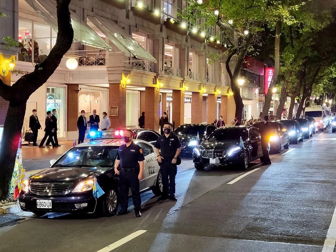 臺北市保安警察大隊執行外賓訪華車隊安全勤務，各項維安工作務必做到滴水不漏。