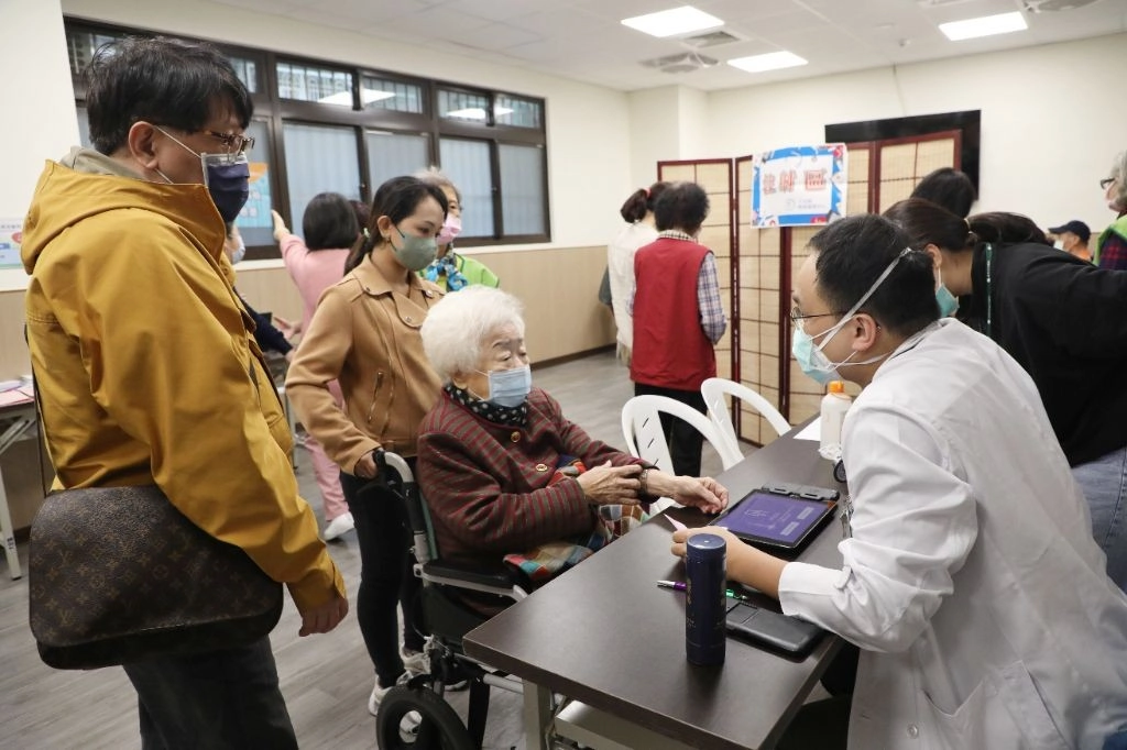 位於臺北市大安區昌隆里的慈濟臺北舊分會，配合公部門開設疫苗施打站。