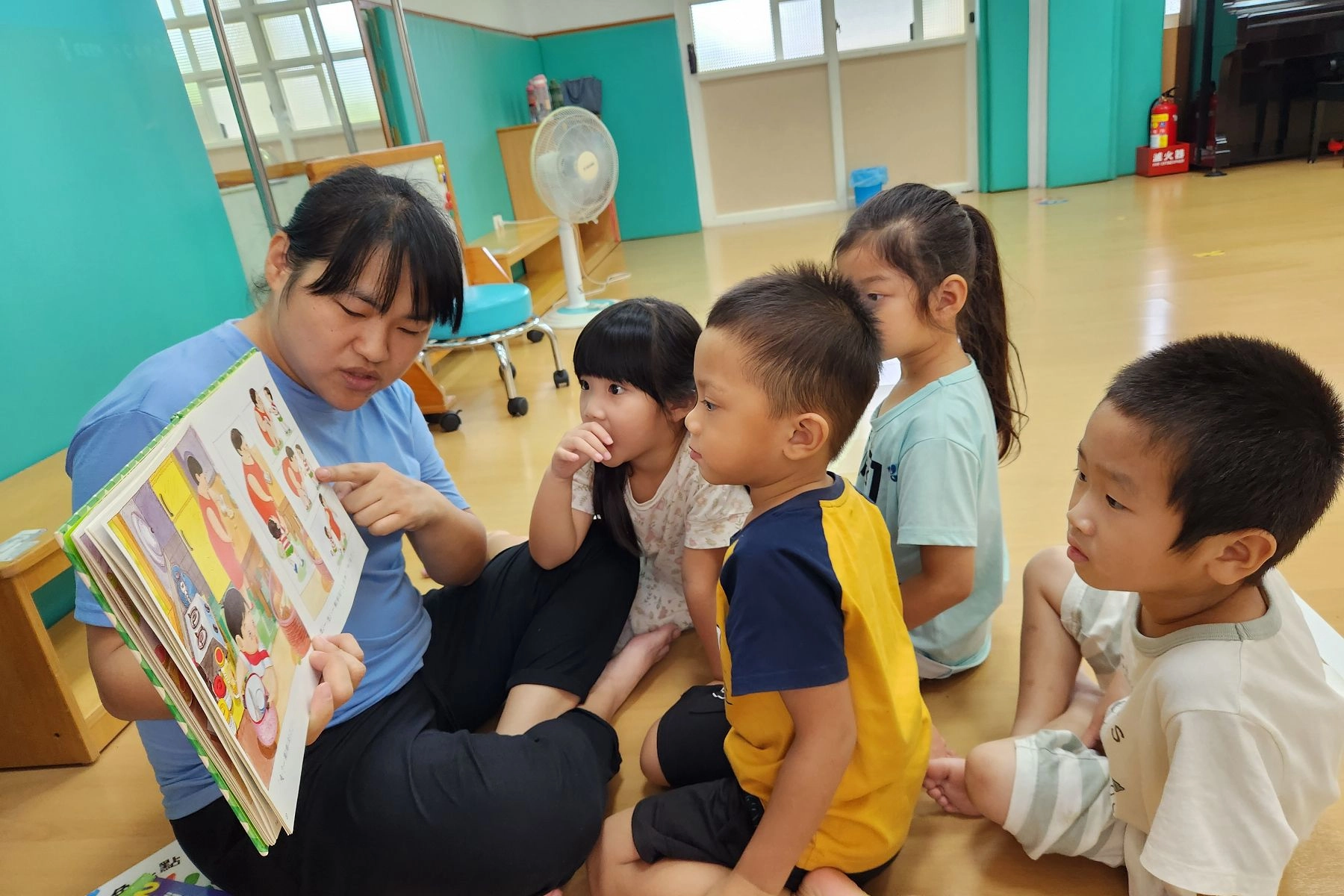 伊甸舉辦學前適應班，以繪本導讀讓幼童學習