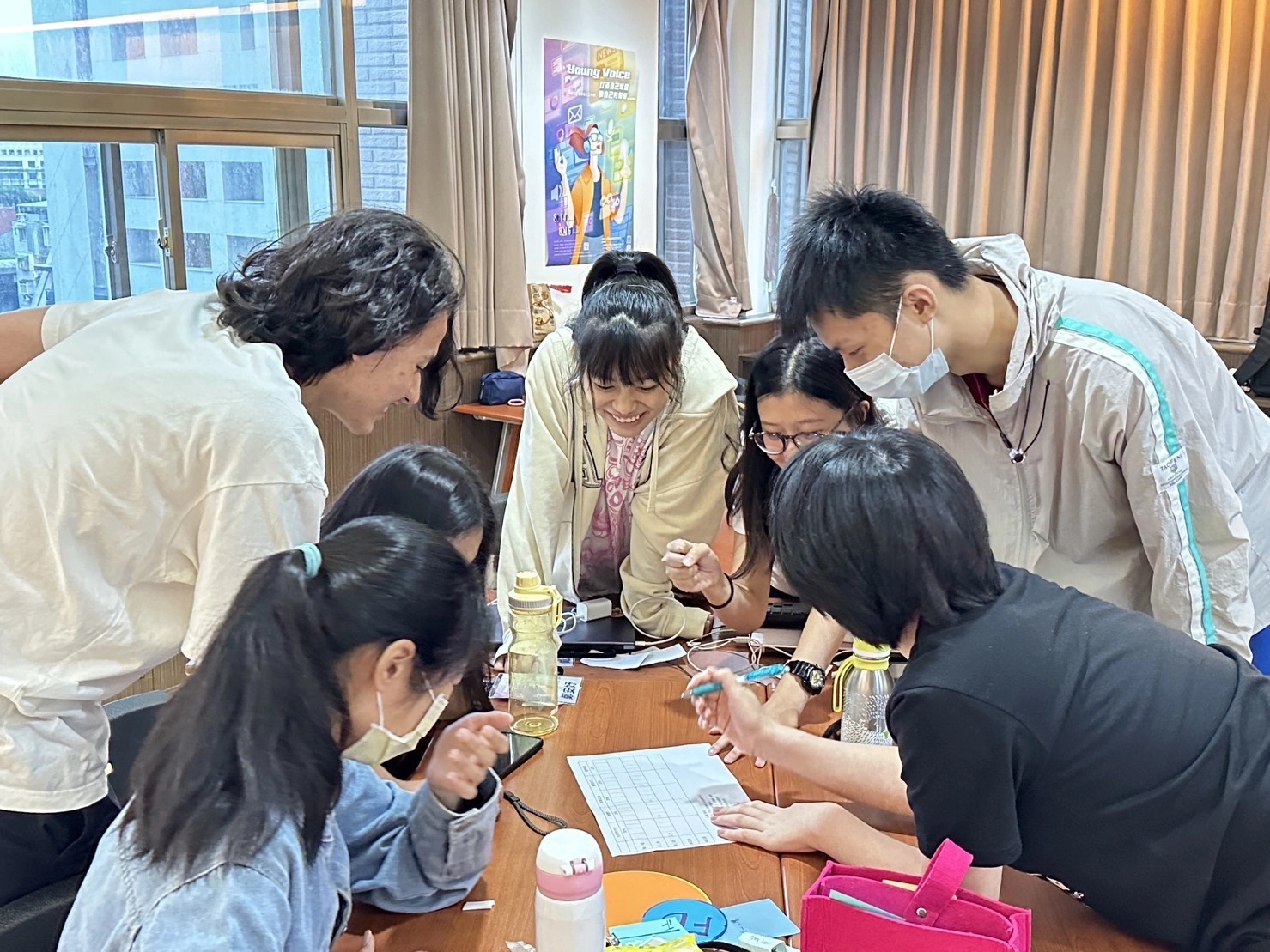 成果發表會各組互評與討論