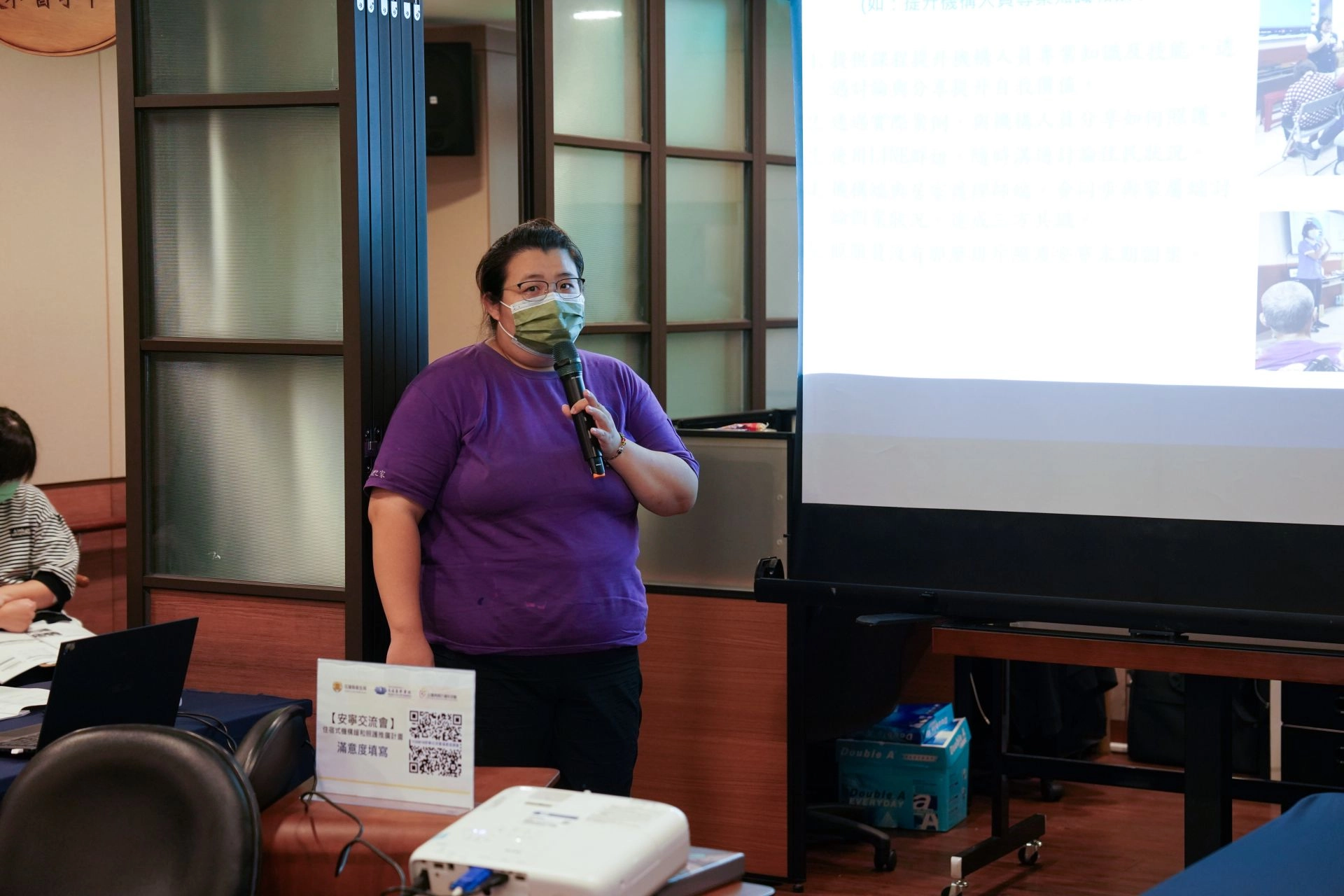 名揚護理之家護理長許麗娟