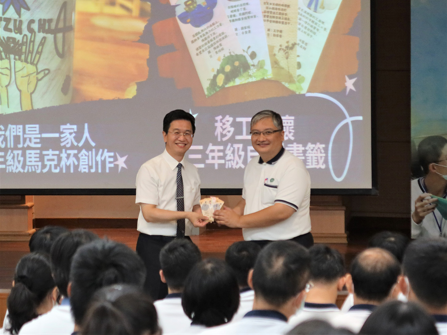 王運敬主任分享從竹筒歲月邁向永續。