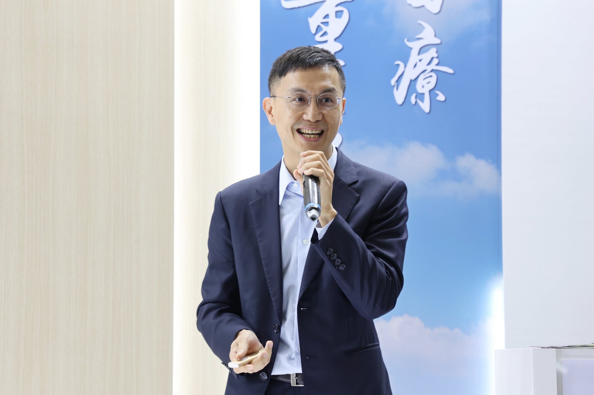 Google Cloud臺灣業務副總李殷豪表示，此次與花蓮慈院合作，協助將醫療服務上雲，在提高醫護臨床作業效率的同時，也能確保作業系統的自主性和安全性。