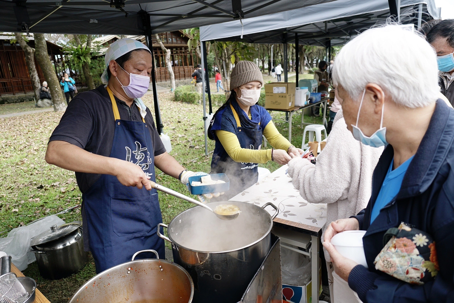 慈濟基金會12月24日在花蓮靜思堂、慈濟大學舉辦「歲末祝福暨蔬食嘉年華」活動。(圖為慈濟基金會提供)