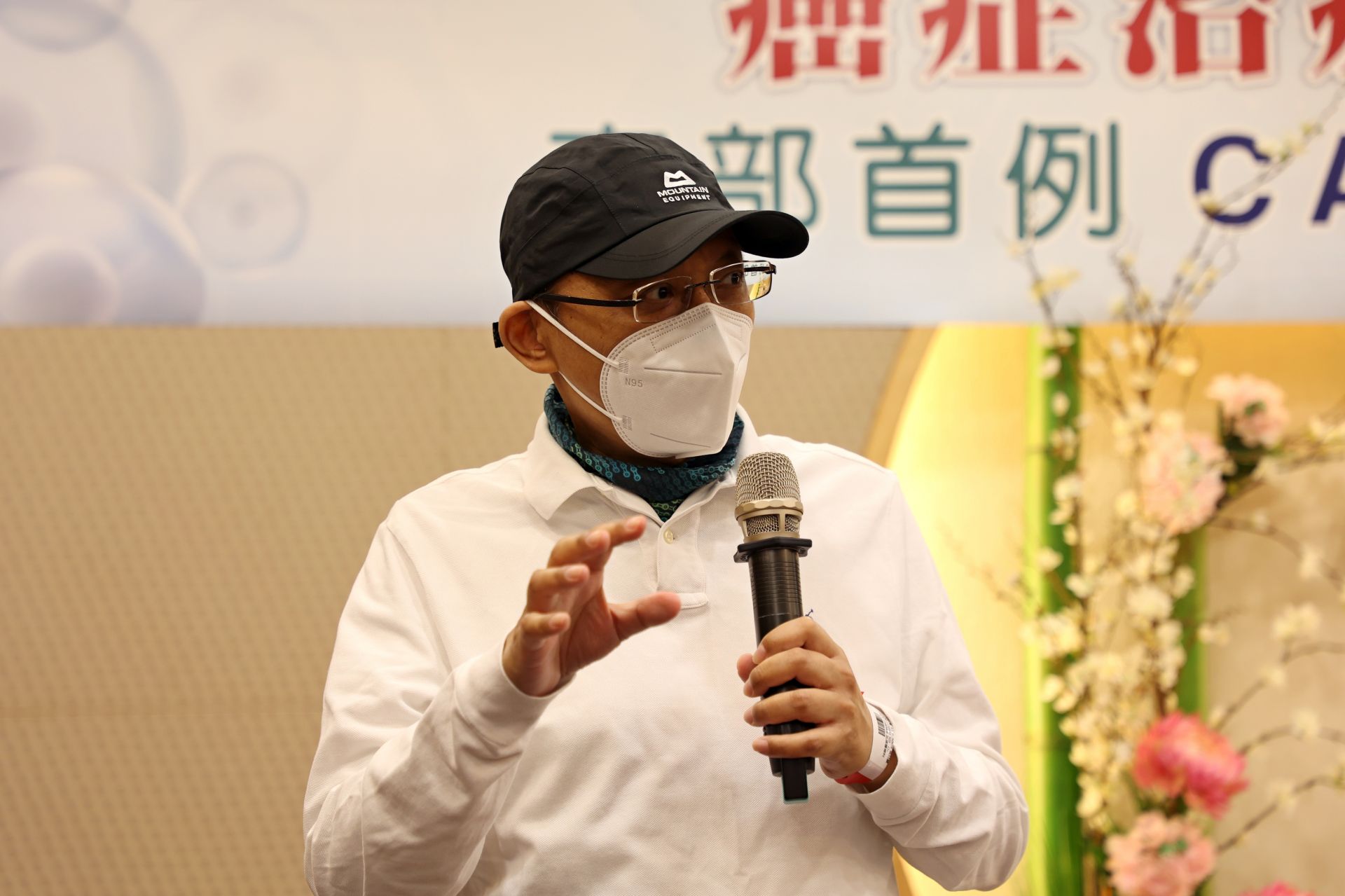 周紹賓醫師說,在所有可以做的治療都做完了,包含開刀、化療、標靶藥物治療、電療等等,CAR-T治療是他最後的希望。