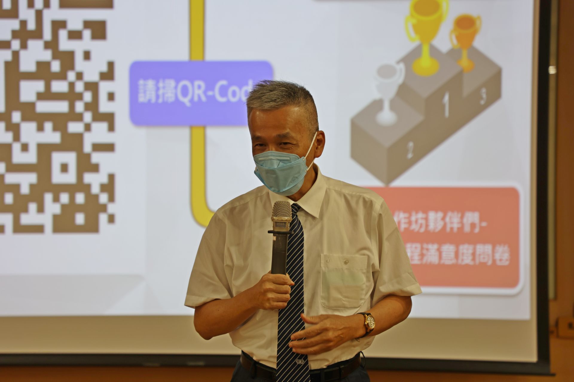 陳星助副院長期許未來醫事室同仁能不僅做到資料分析,也運用工具完成預測資料模型。