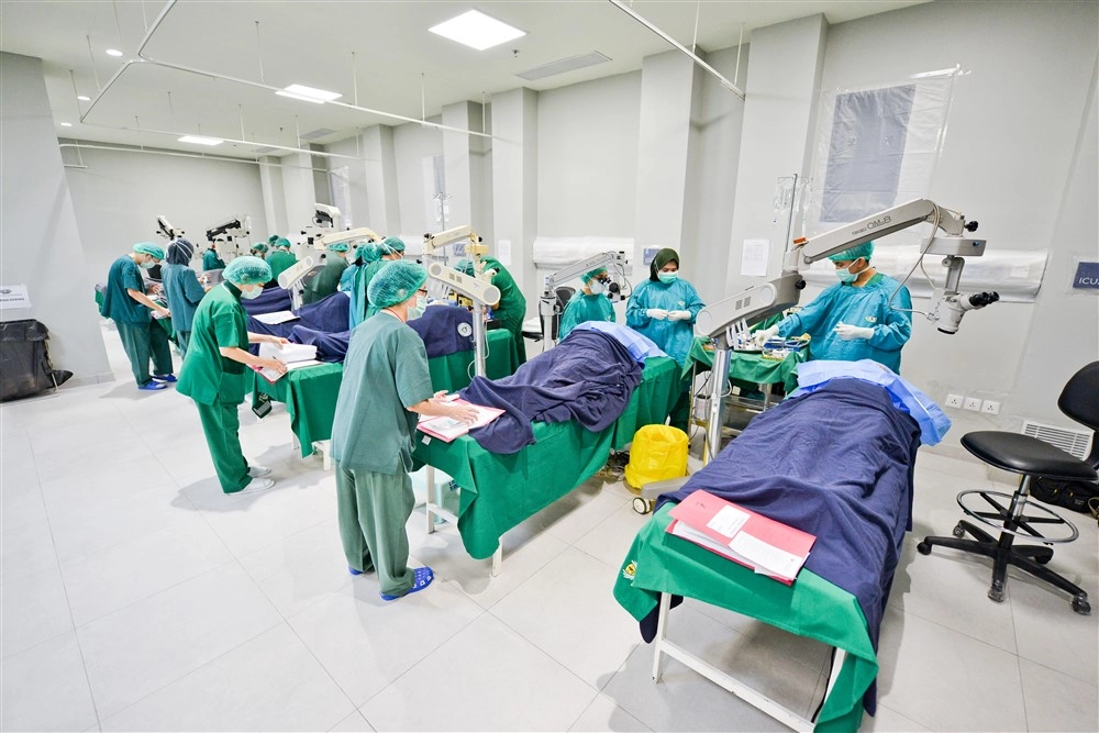 印尼慈濟醫院五月二十七至二十八日首度舉辦手術義診，這也是印尼慈濟分會所舉辦的第一百三十八次大型義診。