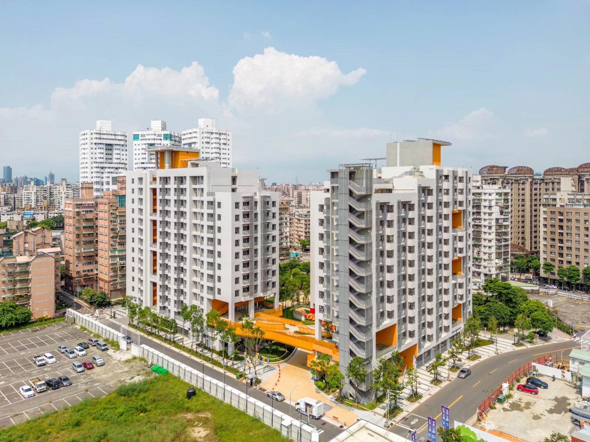 土城員和段青年社會住宅新建統包工程，榮獲【綜合卓越成就獎】。