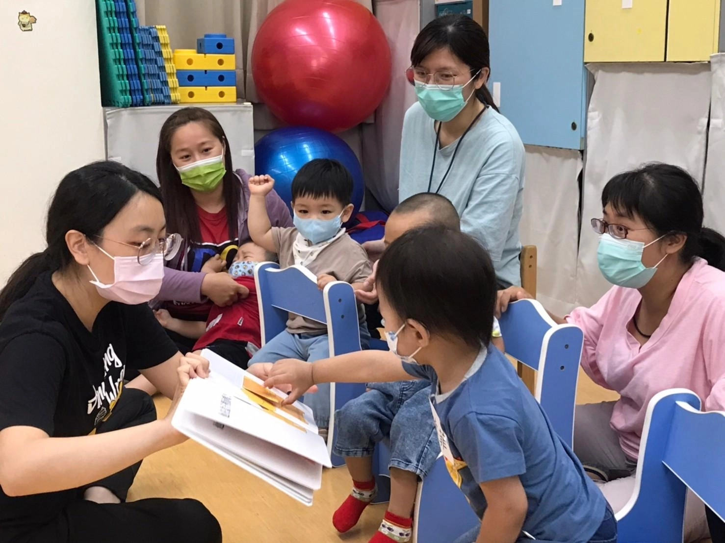 02通稿照片_透過遊戲的設計、引導，分享平時在家如何吸引孩子的注意