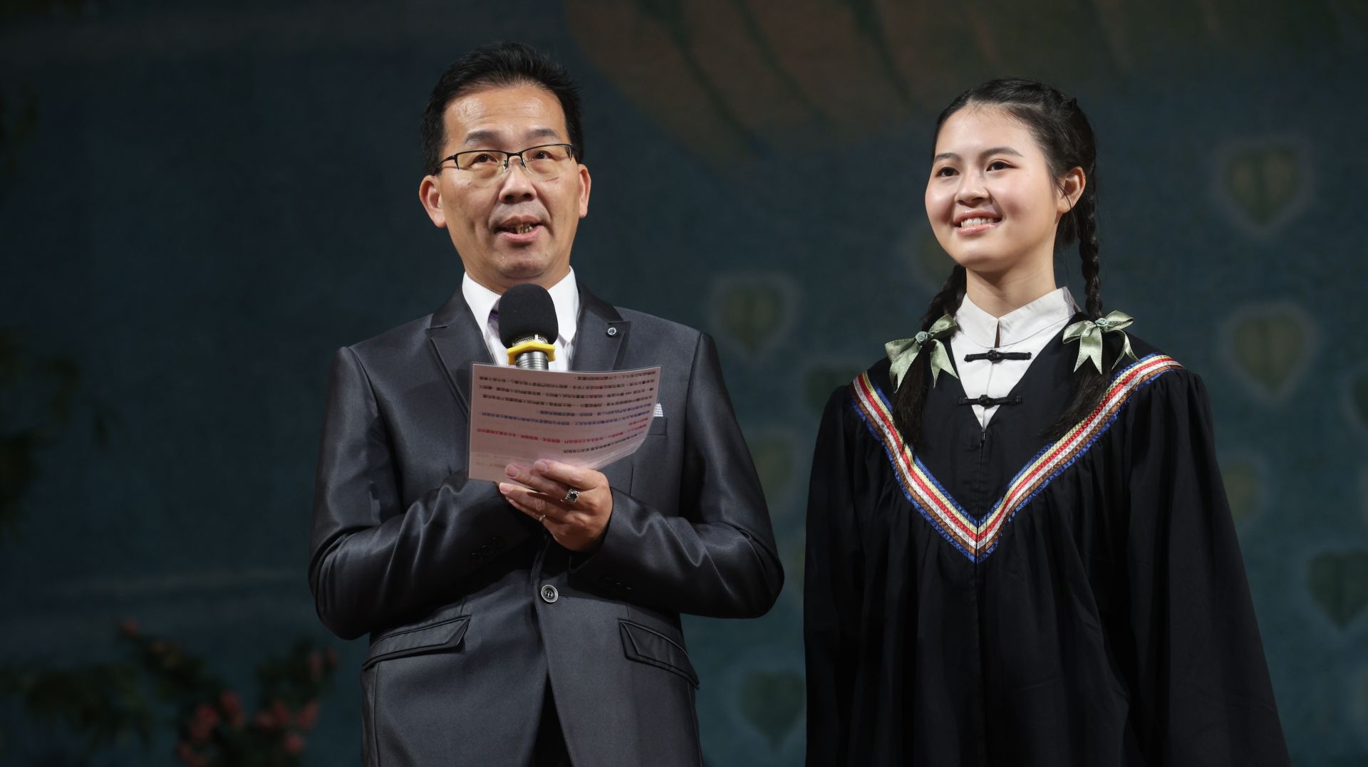 吳兆文表示,感謝學校栽培,讓女兒學會獨立思考,為他人著想。