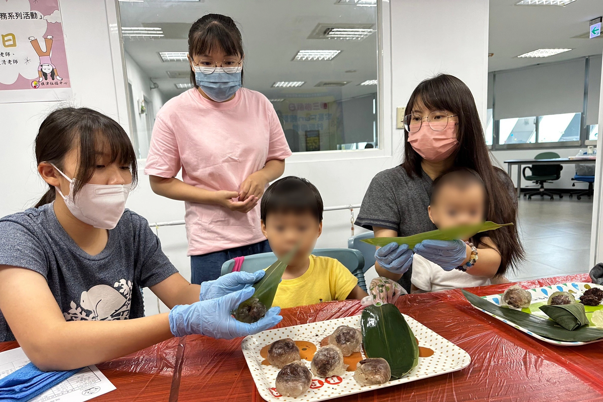 參加的幼童感受濃厚端午節氣氛