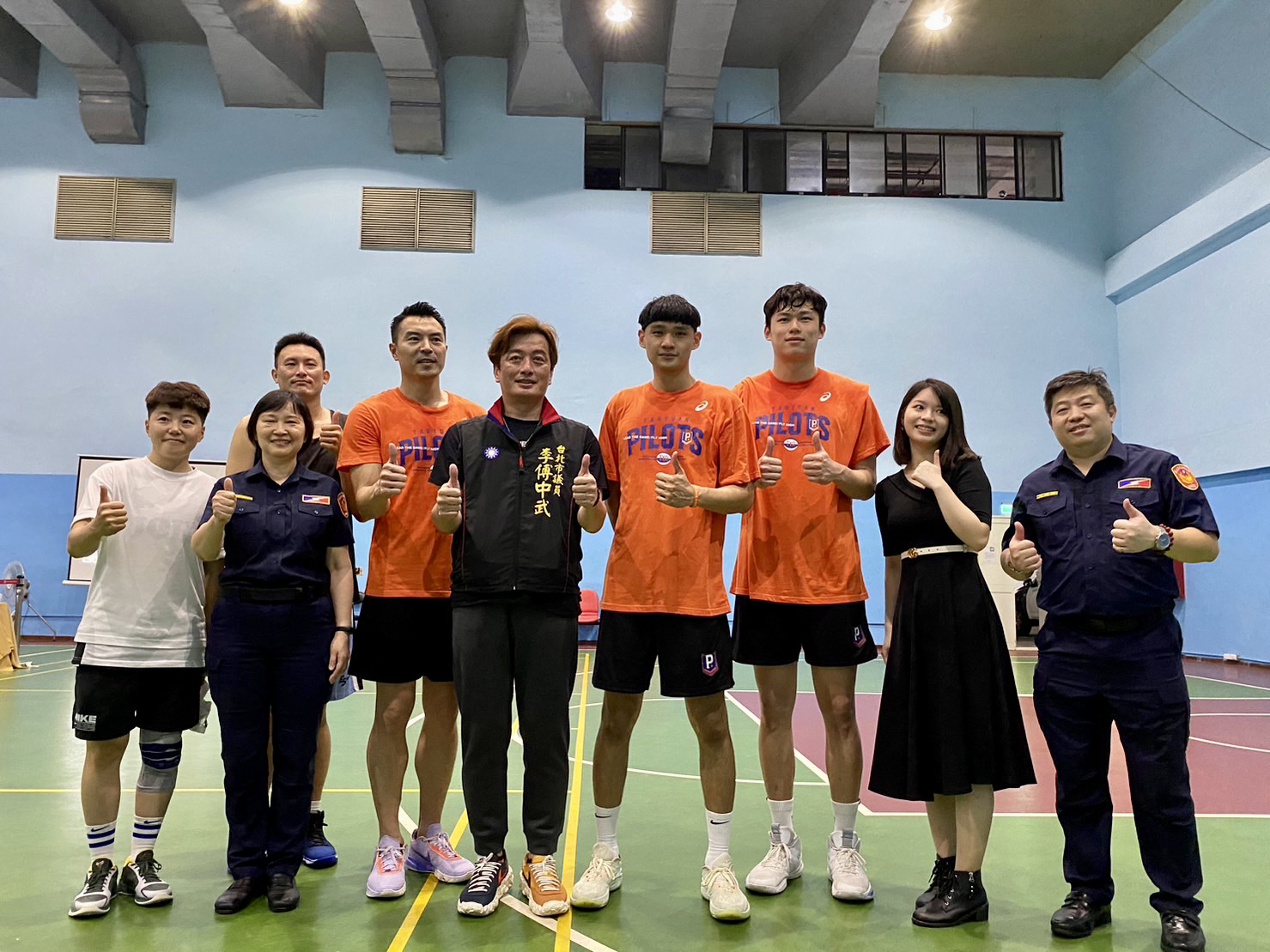 公益表演賽，邀請臺北市議員李傅中武及年度最佳GM籃球明星陳信安率領航猿球星，共同響應「反毒、識詐」宣導活動。