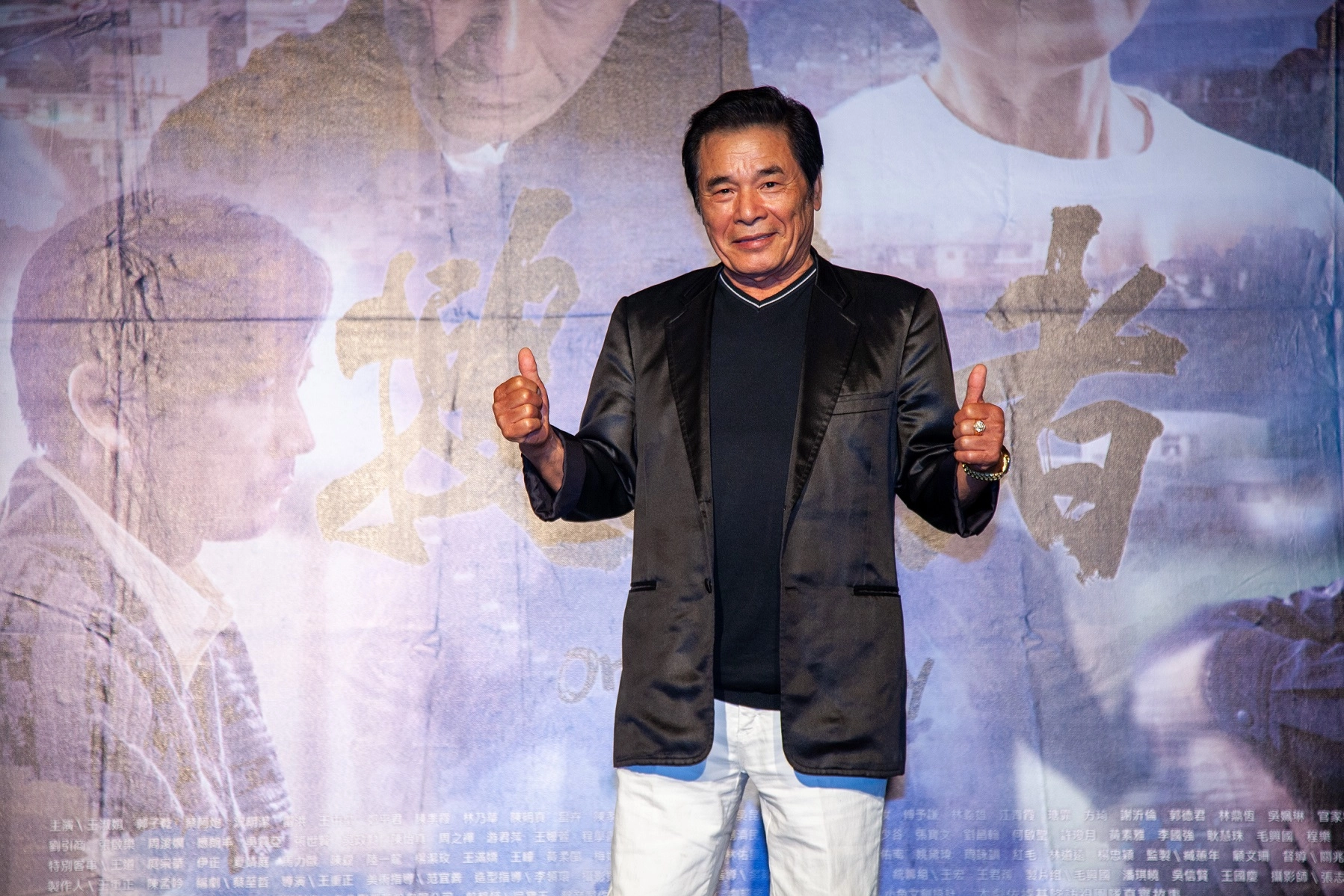 雷洪在《搜尋者》飾演過氣黑道老大。