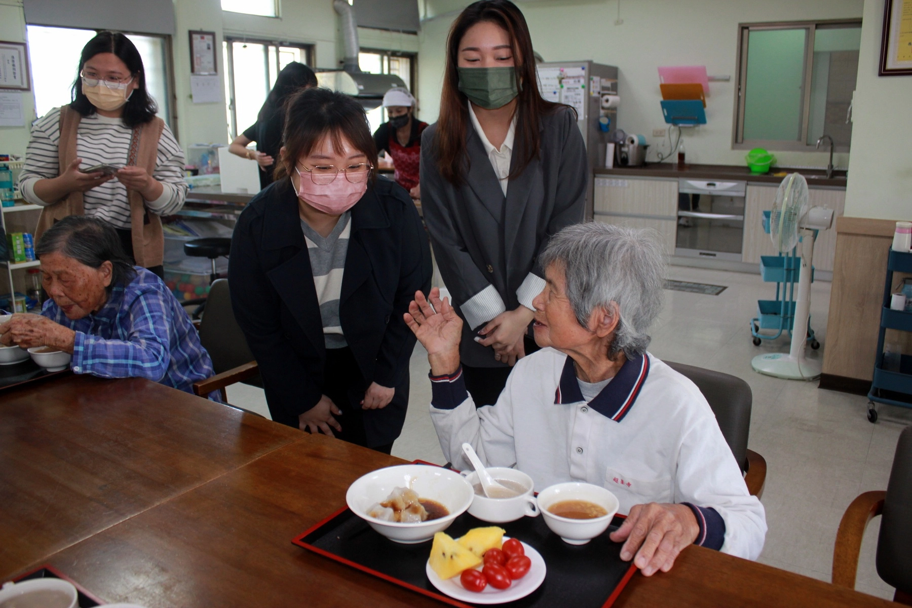 食在好美味，日照中心搖身變歡樂廚房