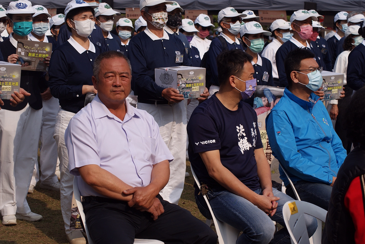 中華民國搜救總隊成員葉世昌出席慈濟舉辦的馳援土敘震災義賣。