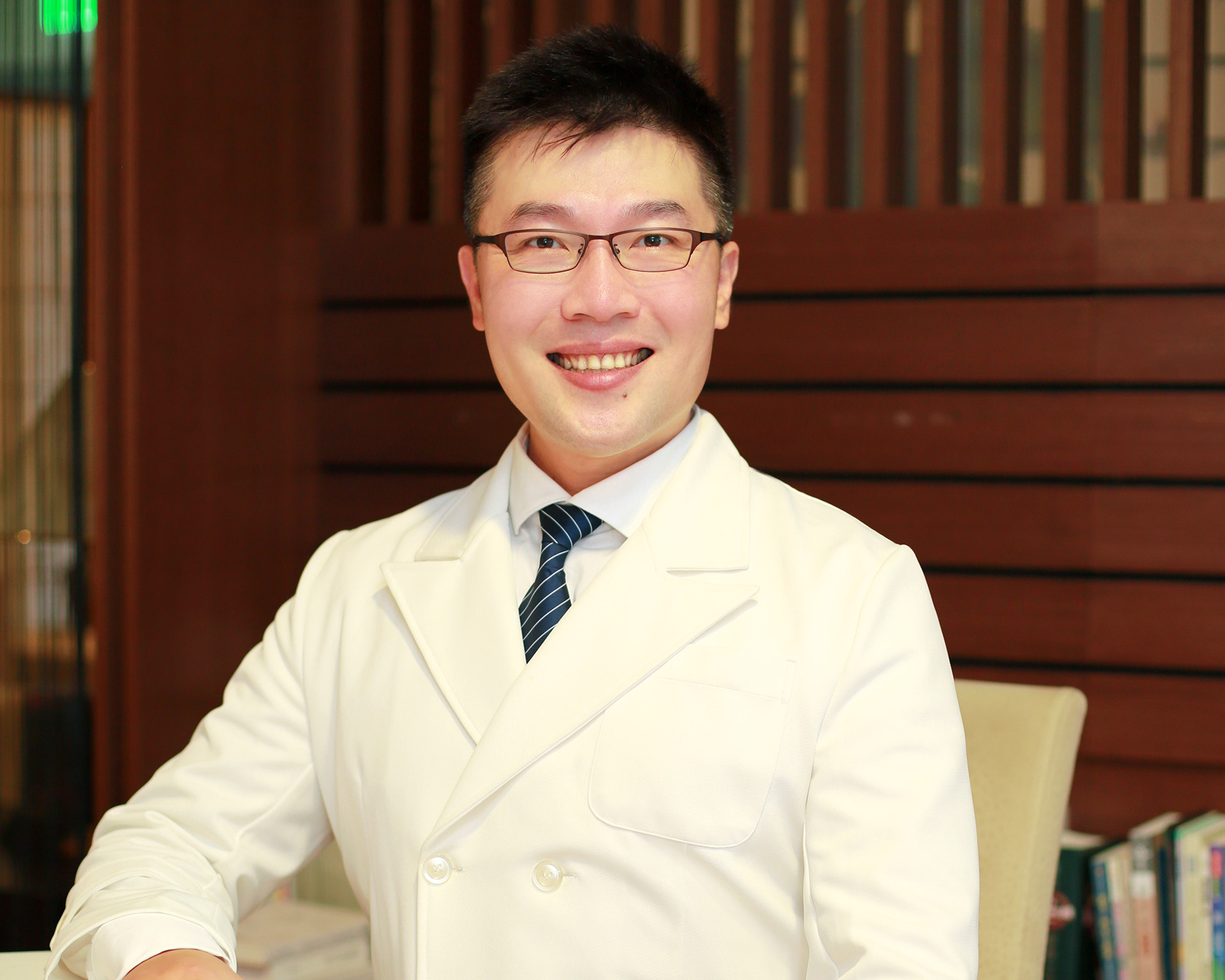 林子凱主任提到,2022年引進臺灣的第二代帶狀皰疹疫苗,使用病毒表面的醣蛋白作為抗原,並添加特殊佐劑的基因重組疫苗,防護力在疫苗完整施打後七年仍高達九成。