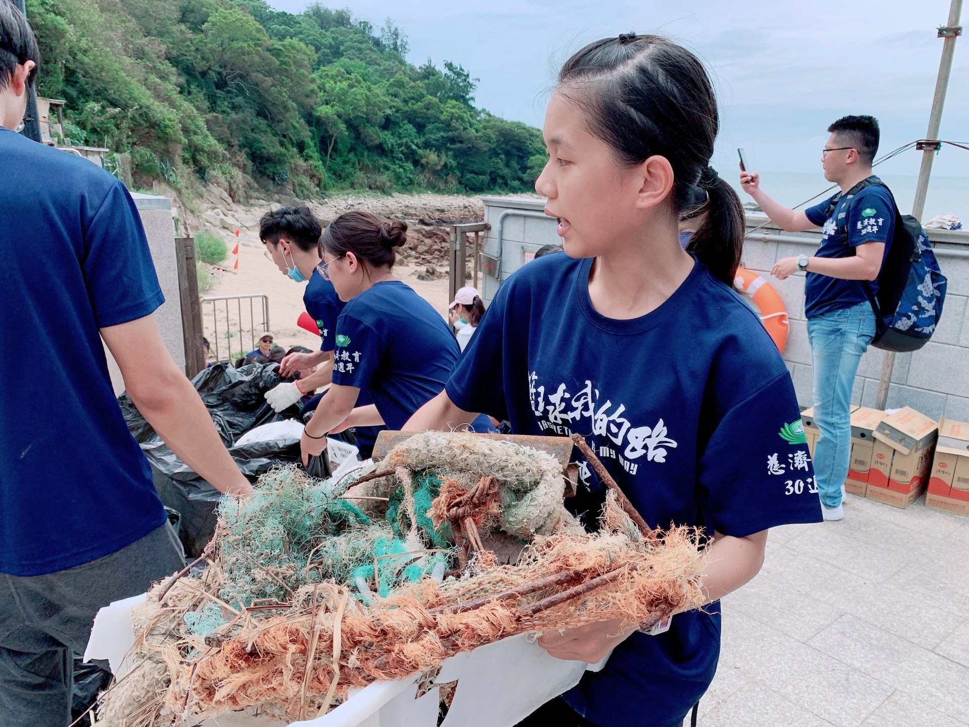 112年全國大專優秀青年，簡君蕙利用暑假期間到蘭嶼、馬祖推動環保。