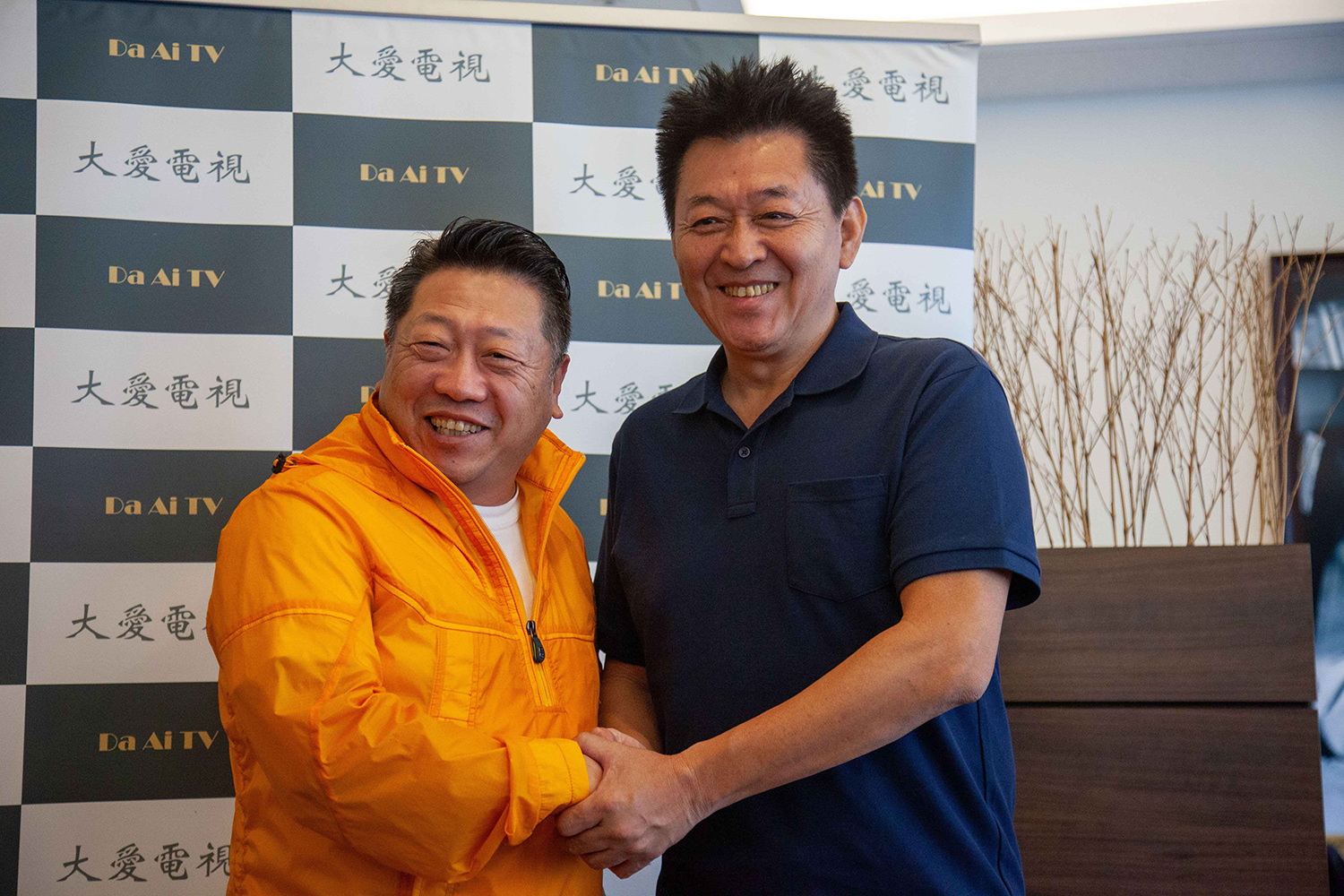 《搜尋者》導演王重正與庹宗華是中正預校同學。