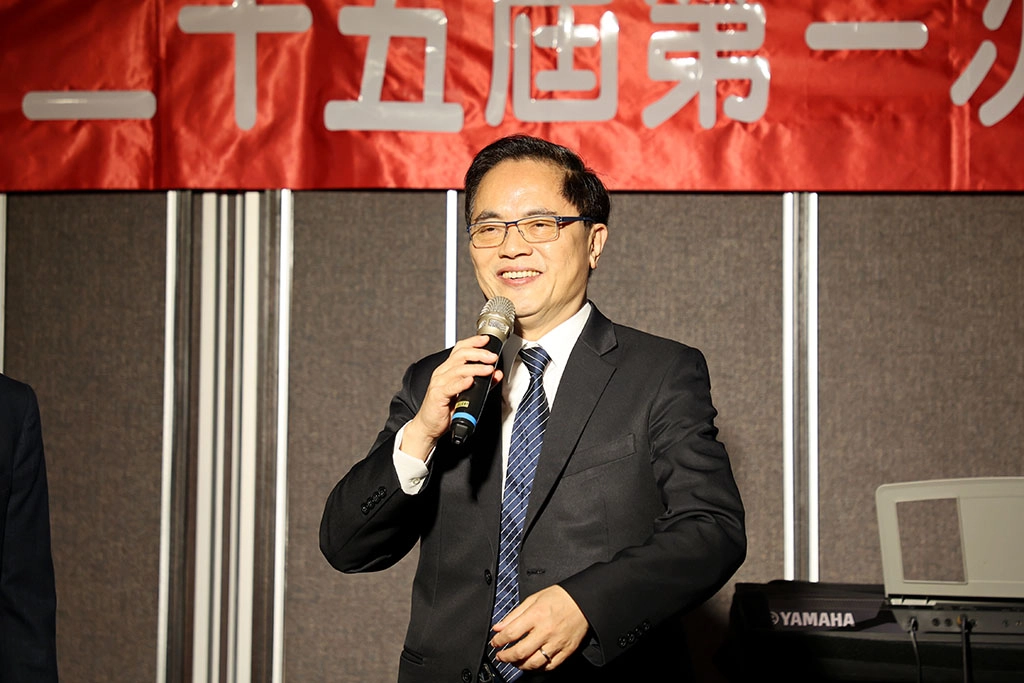 花蓮慈院院長林欣榮表示，何宗融副院長與花蓮慈院研究部團隊以天然中草藥為基礎，共同研發中醫藥物，創新突破，以期幫助更多患者邁向健康。