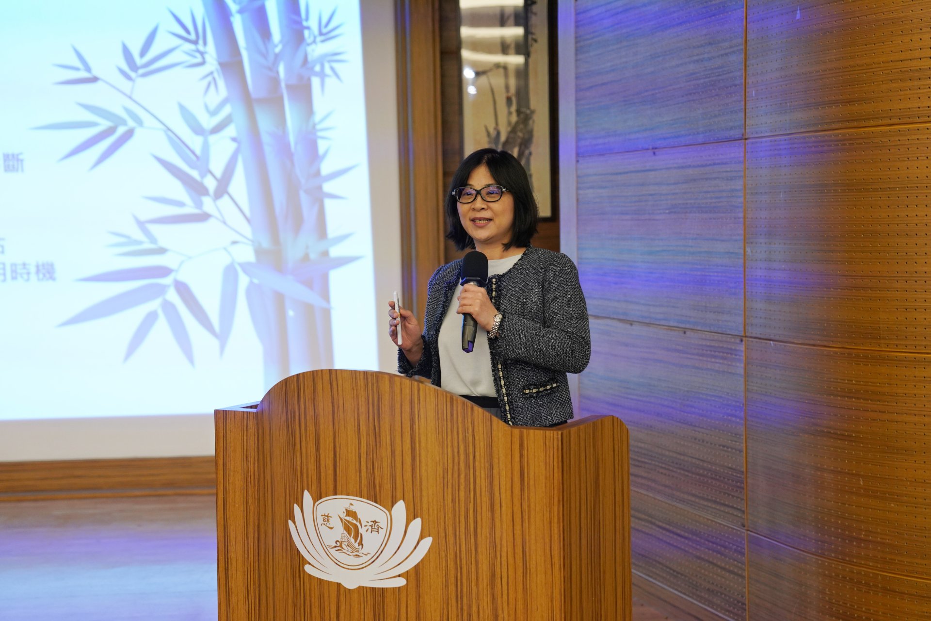 花慈風濕免疫主任蘇桂英僵直性脊椎炎臨床表現