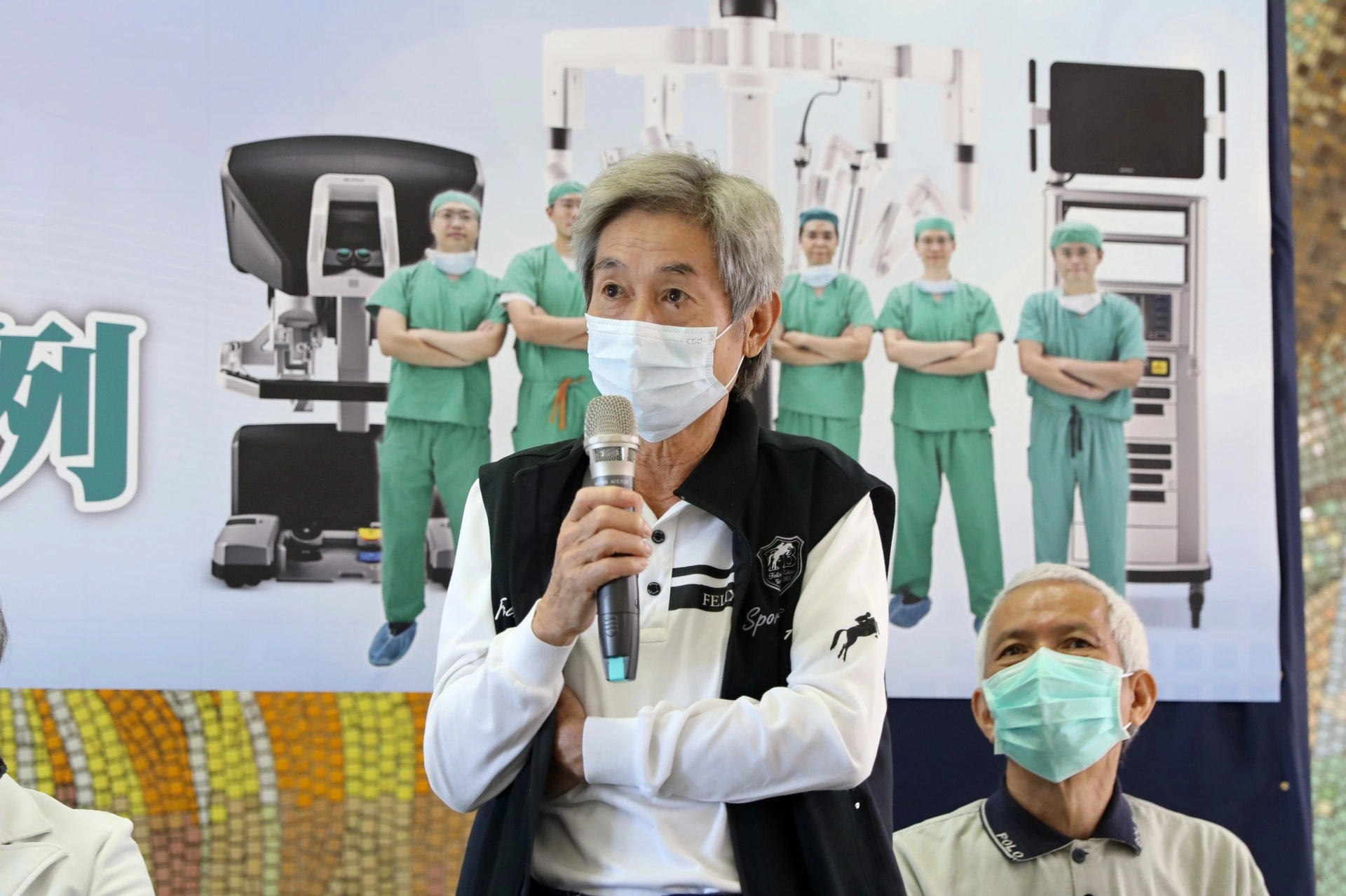 75歲的賴先生表示，原本子女想帶他到北部醫院動手術，但江元宏醫師執行達文西根除性攝護腺切除手術的經驗豐富，加上花蓮慈院擁有最先進的設備，因此他很放心在花蓮慈院完成治療。