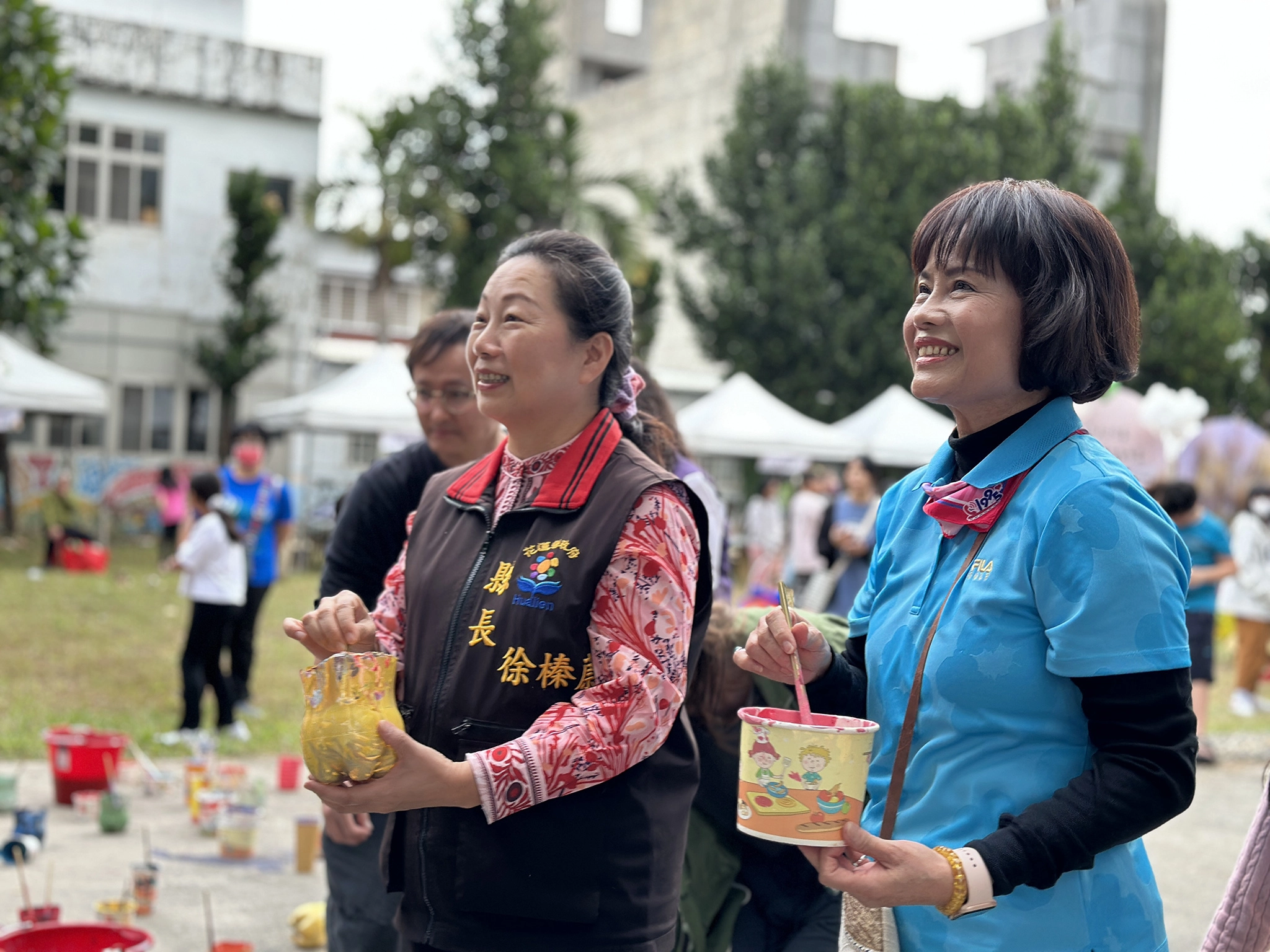 縣長親身參與活動，鼓勵家庭參與。