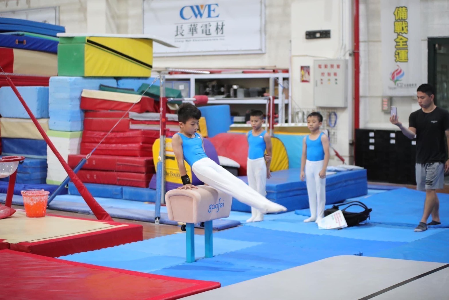 陳睿彬同學參加全國體操競賽