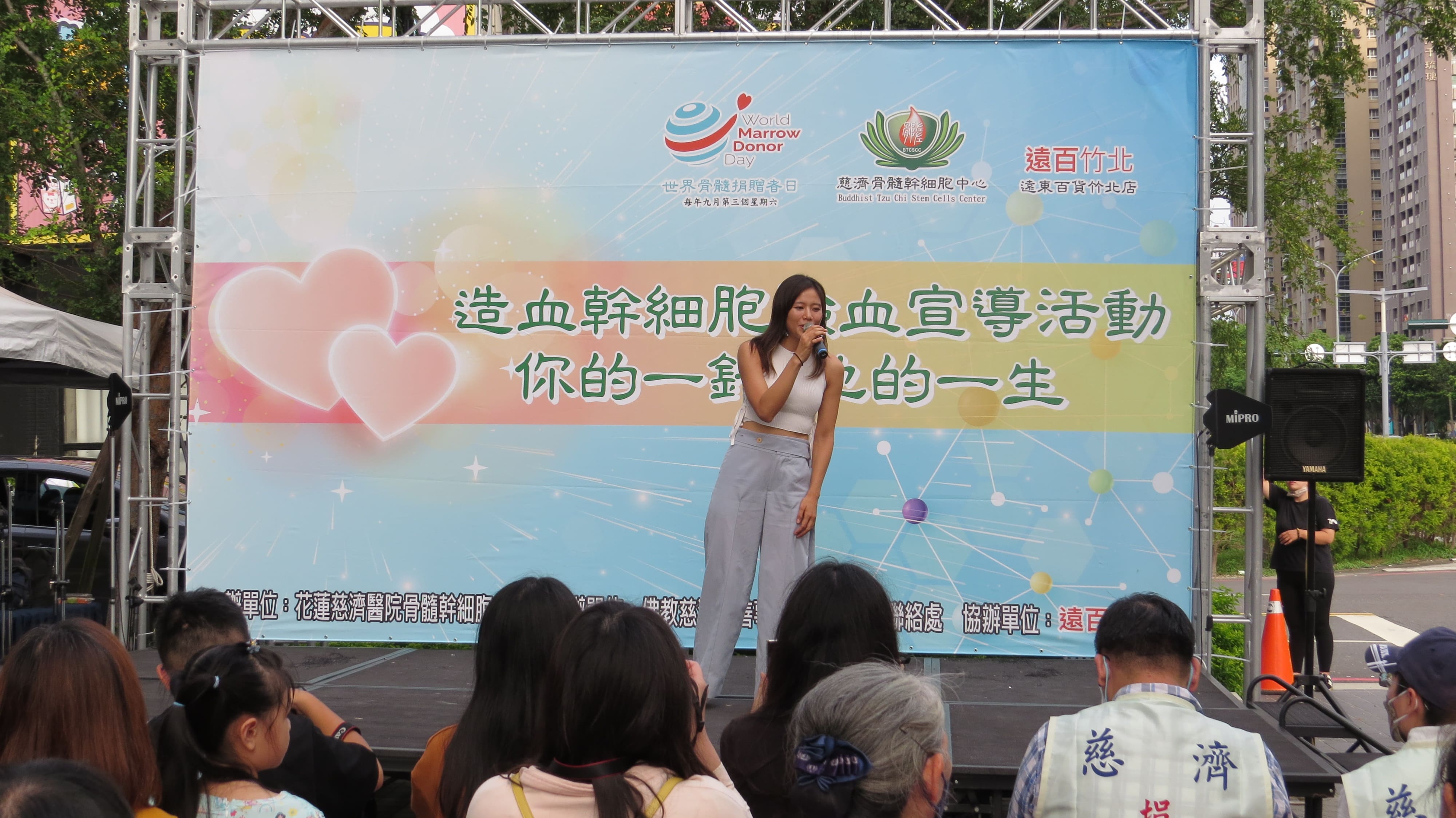 歌手吳汶芳帶來歌曲演唱，為活動畫下圓滿句點