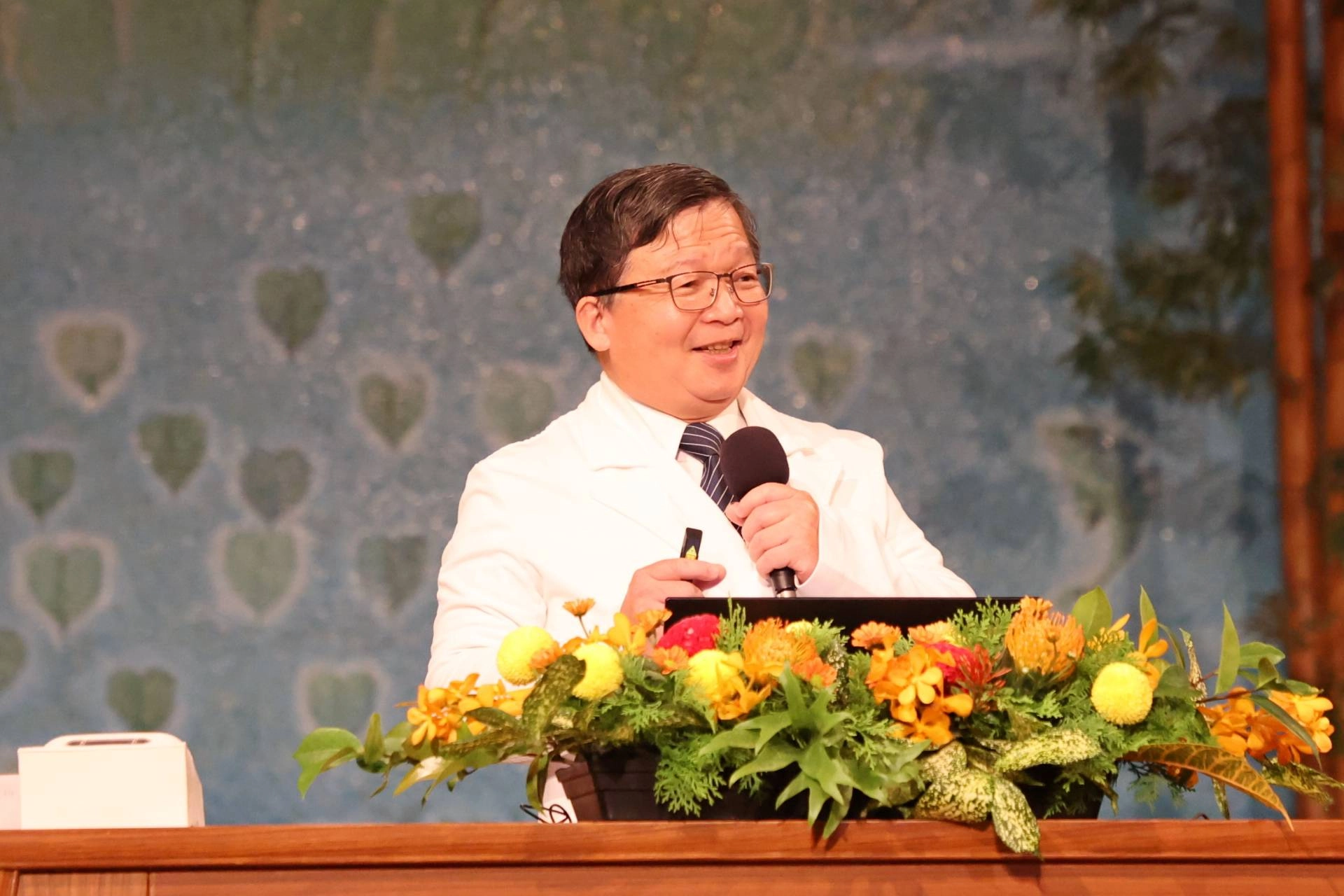 陳英和院長表示，陳團治與媽媽的勇氣也帶給了醫療團隊信心，陪伴團治度過七次手術與長達十個月的治療過程。