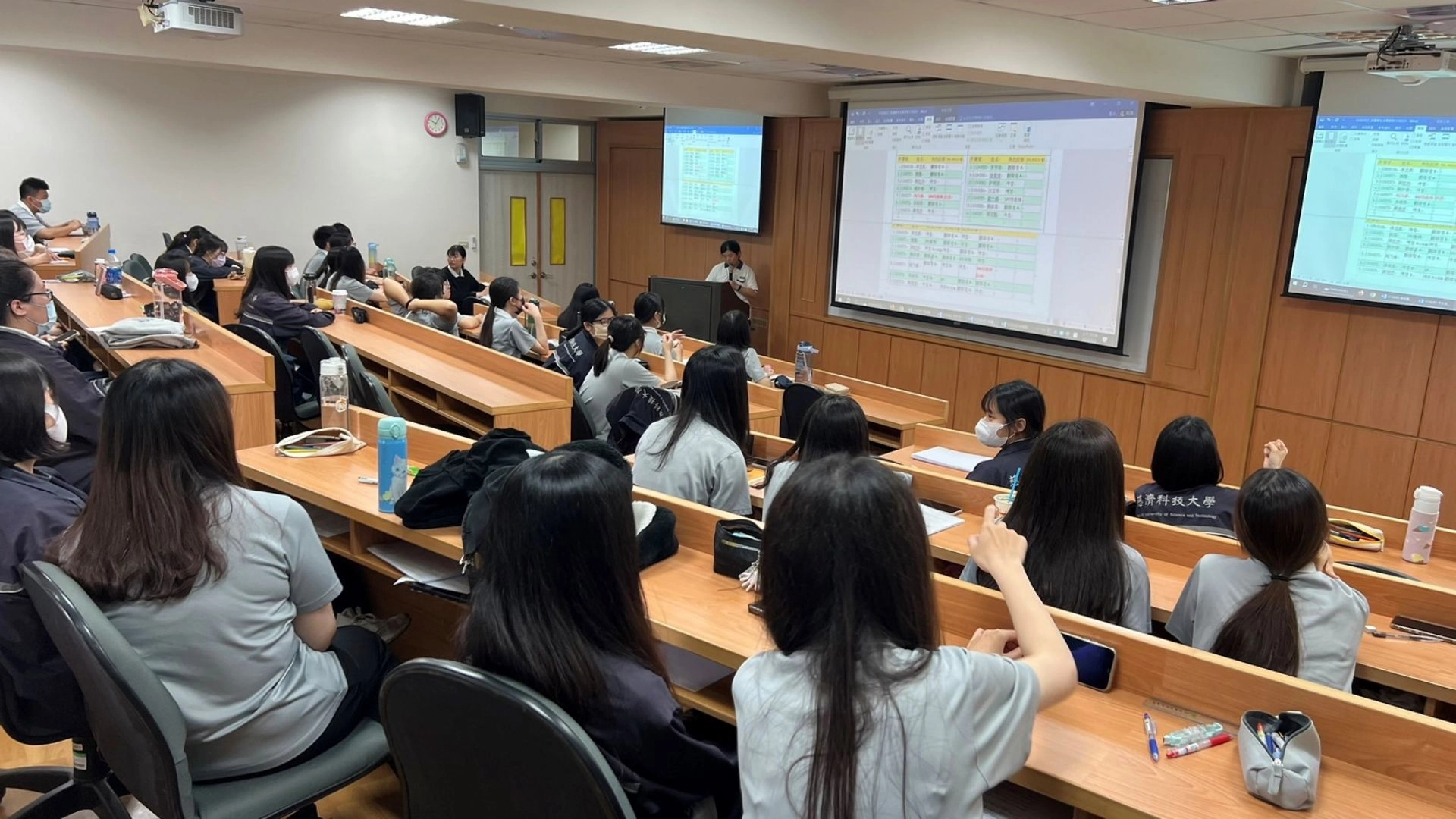 慈濟科技大學04/08正常上課。