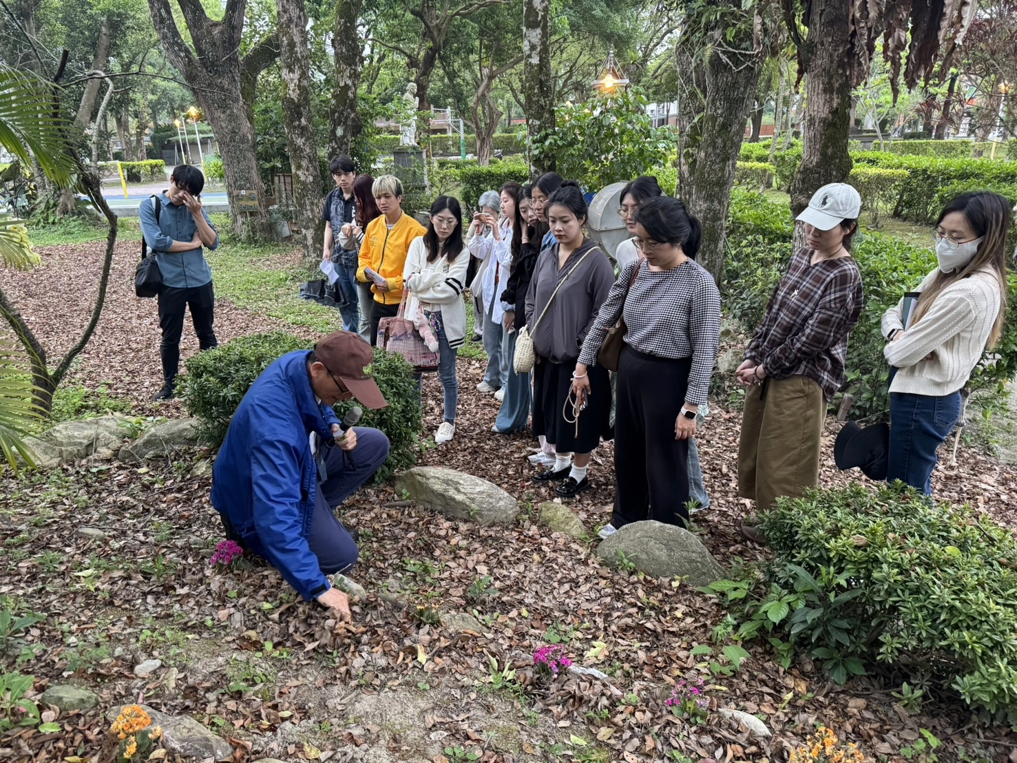 「花蓮部落文化交流團」，安排慈大與嶺南大學的師生，參訪碧雲莊、吉安鄉米田共享合作社」、撒固兒部落野菜導覽和青年座談。