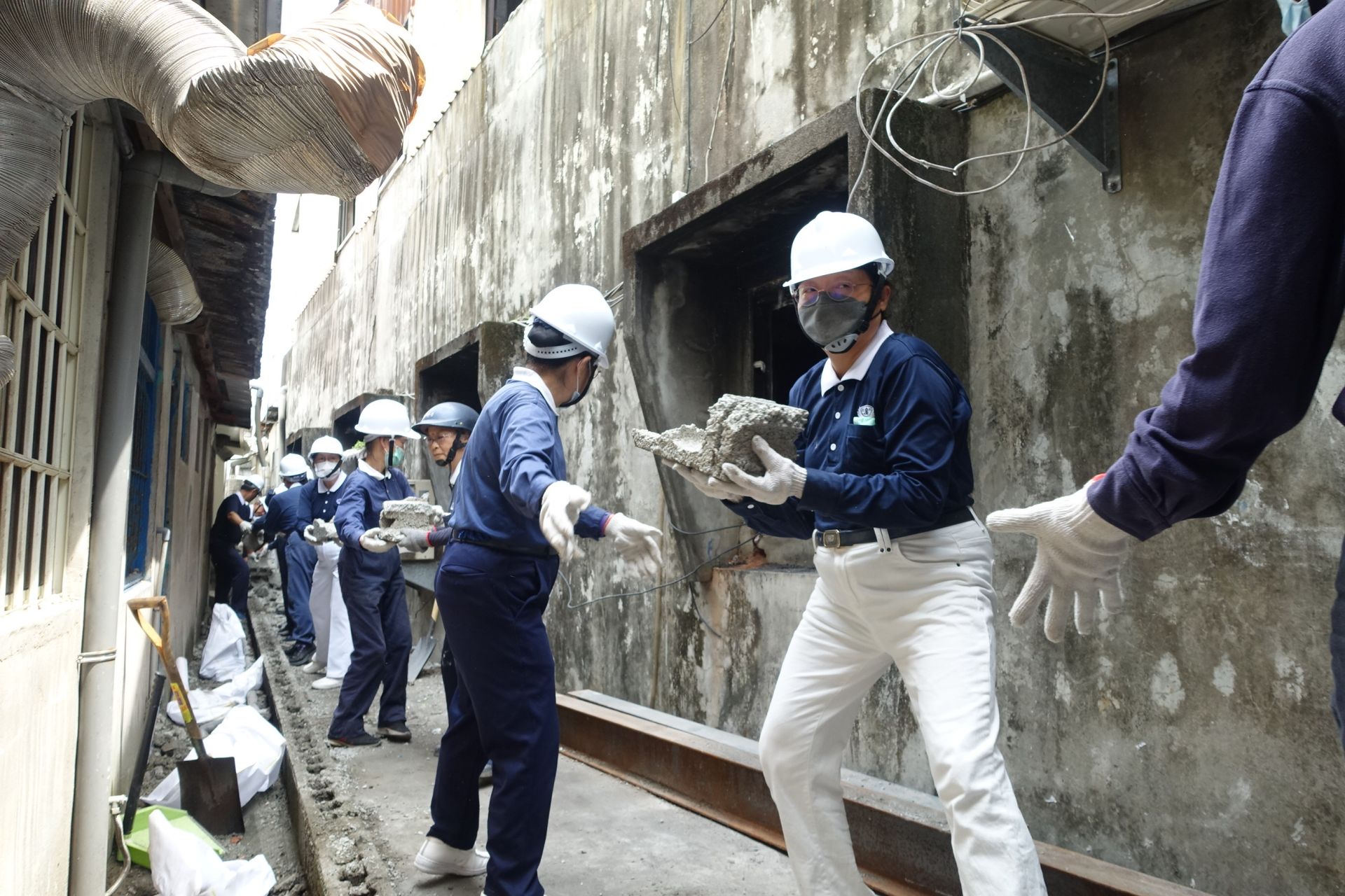 慈濟全台修繕志工接力協助花蓮地震民宅復原