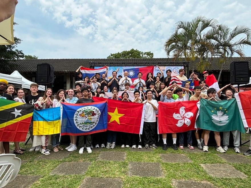 歡慶東海大學國際週 境外生權益移民署報你知