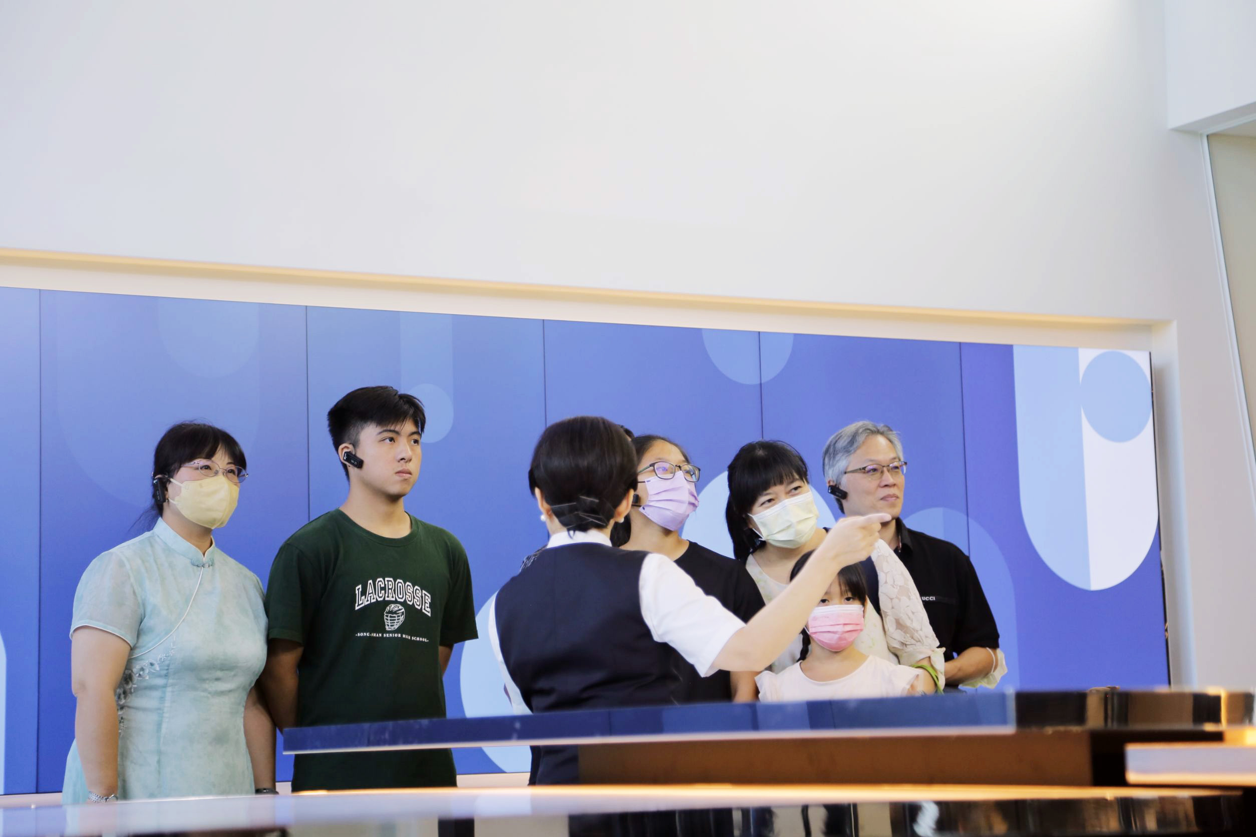 新生及新生家長參訪慈濟人文志業中心