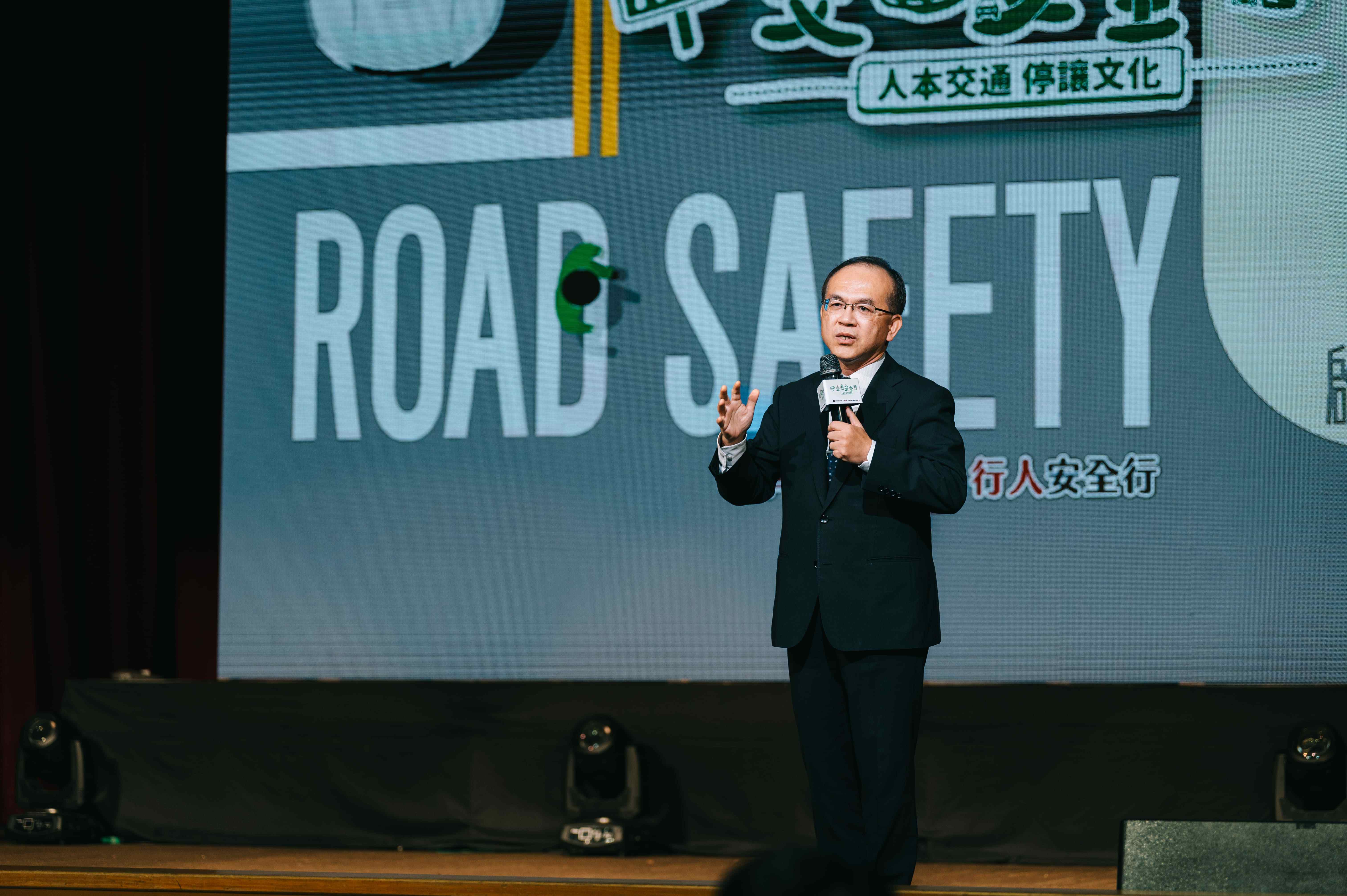 陳彥伯代理部長致詞