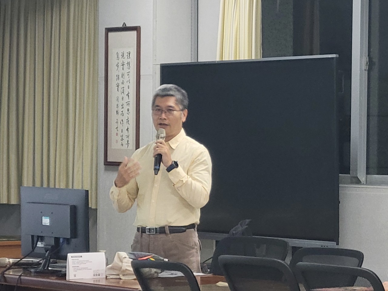 侯仁智心理師幽默風趣的分享讓現場笑聲不斷。
